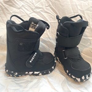 Burton Mini Grom snowboard boots size 10c